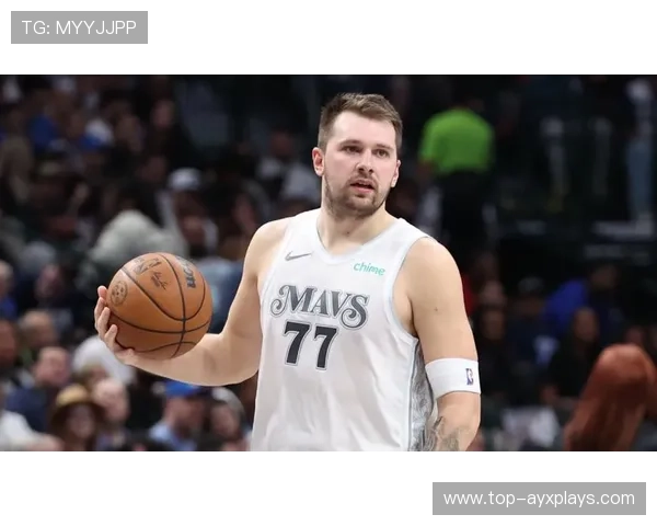 东契奇读秒控球,时间完全在他手里