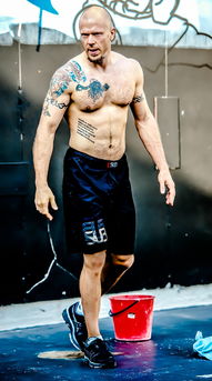 -男子手球全国赛八强激战，全国男子手球锦标赛